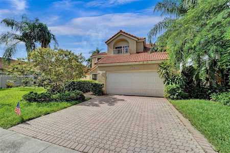 9194 Greenbrier Ct Davie, FL 33328