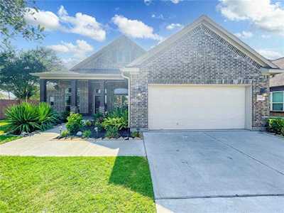 1344 Graham Trace Ln League City, TX 77573