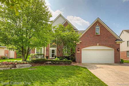 1188 Terra Ln Rochester, MI 48306