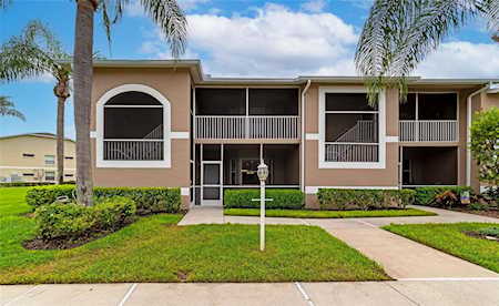 5310 Hyland Hills Ave #2111 Sarasota, FL 34241