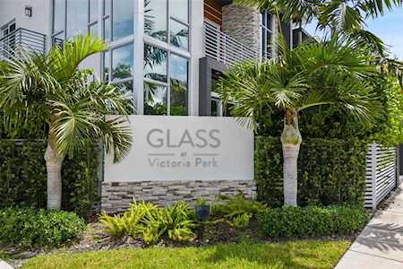 606 NE 8th Ave Fort Lauderdale, FL 33304
