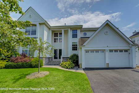 10 Hauser Ln Old Bridge, NJ 08857