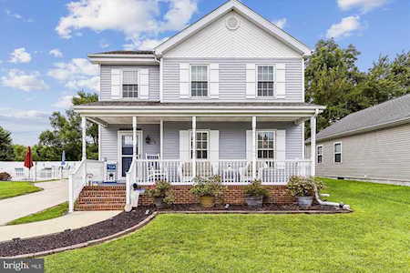 24 Robinson Circle Seaford, DE 19973