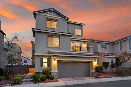 10725 Crosley Field Ave Las Vegas, NV 89166