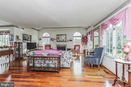 2903 Chestnut Hill Dr Ellicott City, MD 21043
