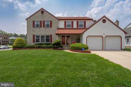 103 Longstone Dr Cherry Hill, NJ 08003