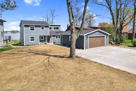 12287 Margaret Dr Fenton Twp, MI 48430