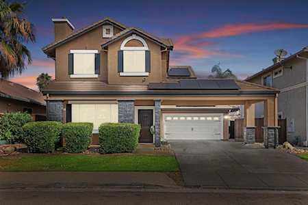 1497 Tamarisk Lane Tracy, CA 95377