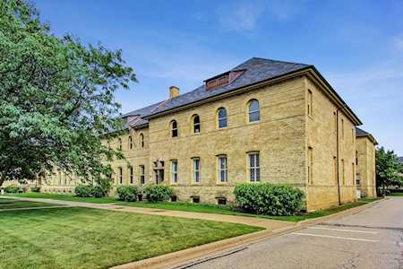 290 Leonard Wood South #101 Highland Park, IL 60035