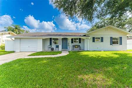 8705 Driftwood Dr Tampa, FL 33615
