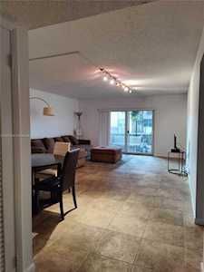 6101 N Falls Cir Dr #109 Lauderhill, FL 33319