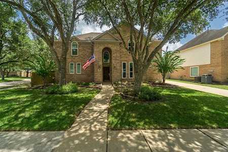 3130 Sand Shadow Dr League City, TX 77573
