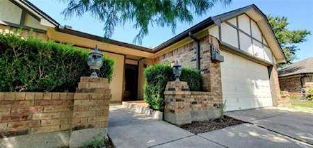 940 Thistle Ridge Lane Arlington, TX 76017
