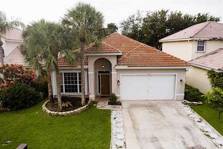 10932 N Danbury Way Boca Raton, FL 33498