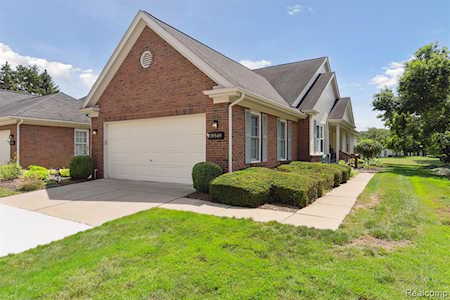 39549 Village Run Dr Northville Twp, MI 48168