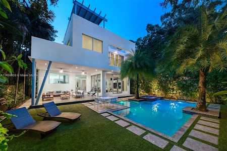 1525 S Miami Ave Miami, FL 33129