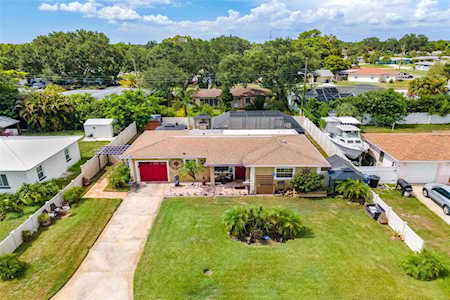 3725 Yardley Ave N St. Petersburg, FL 33713