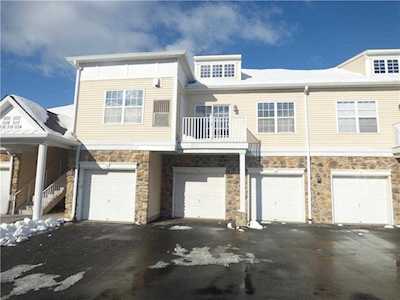 524 Waterford Terrace Easton, PA 18042