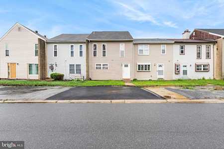 2213 Dickens Terrace Newark, DE 19702