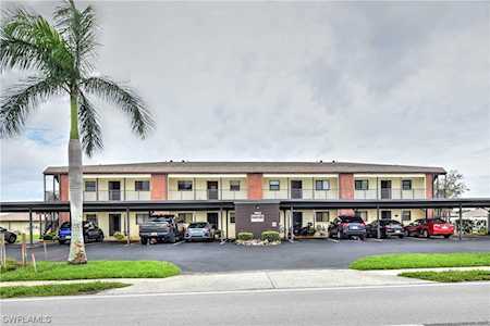 3911 Country Club Blvd #202 Cape Coral, FL 33904