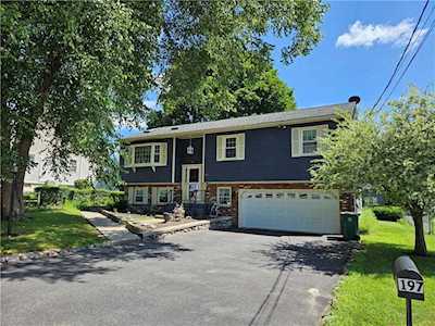 197 Capwell Ave Woonsocket, RI 02895