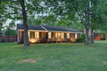 8037 Arbor Dr Nashville, TN 37221