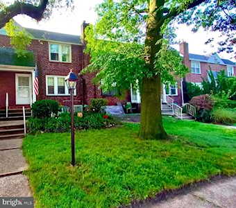 8 W Summerfield Ave Collingswood, NJ 08108