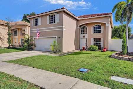 18804 NW 13th St Pembroke Pines, FL 33029