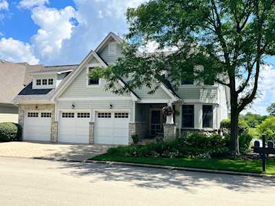 13307 S Lake Mary Dr Plainfield, IL 60585