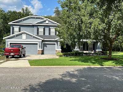 8137 Broward Cove RD Jacksonville, FL 32218