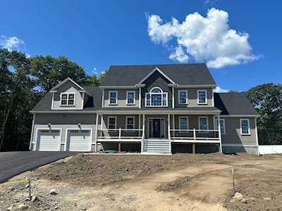 12 Windsor Drive Attleboro, MA 02703