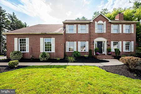 5 Amberwood Ct Newark, DE 19711