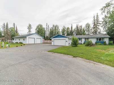 204 Pamela Ct Kenai, AK 99611