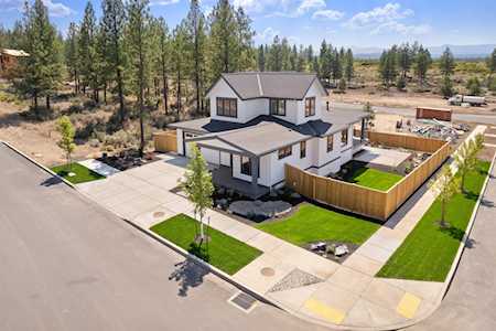 62637 Mt Hood Place Bend, OR 97703