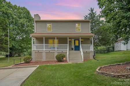 6043 Windjammer Dr Tega Cay, SC 29708