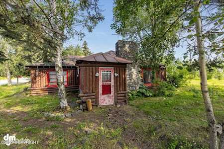 835 Nelchina St Anchorage, AK 99501