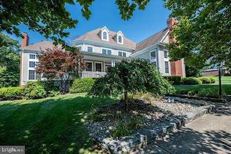 401 Fairmont Dr Chester Springs, PA 19425