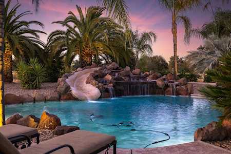 9897 Silvergate Lane Elk Grove, CA 95624