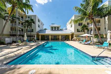 7608 SW 102nd St #219 Pinecrest, FL 33156