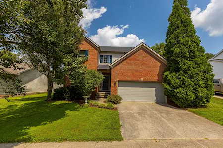4488 Saron Dr Lexington, KY 40515