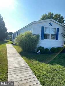 37575 Pear Tree Ln Selbyville, DE 19975
