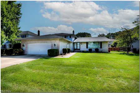3589 Delmar Dr Rocky River, OH 44116