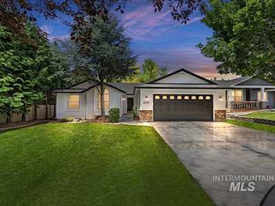 6197 S Roaring River Ave Boise, ID 83709
