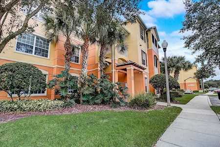 8660 Buccilli Dr #306 Orlando, FL 32829