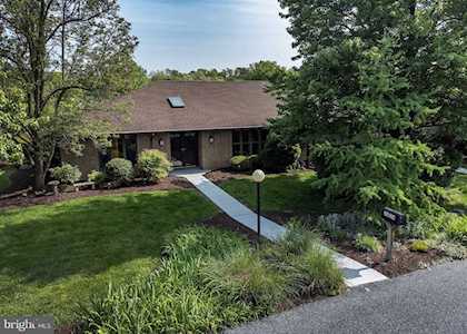 3824 N Sarayo Circle Harrisburg, PA 17110