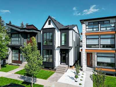 2028 Bowness Rd NW Calgary, AB T2N 3K8