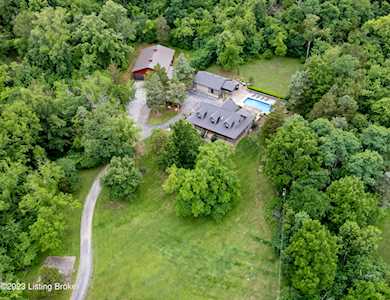 3601 Wedgewood Cir La Grange, KY 40031