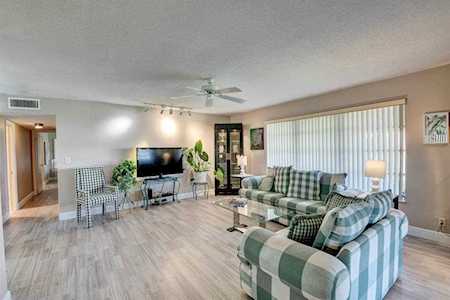 200 E High Point Court #Apt D Delray Beach, FL 33445