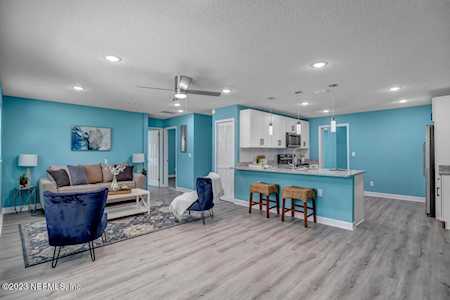 8030 Banville DR Jacksonville, FL 32210