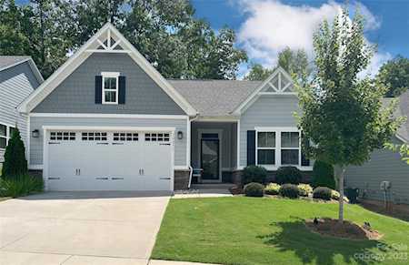 10055 Lilac Ct Harrisburg, NC 28215